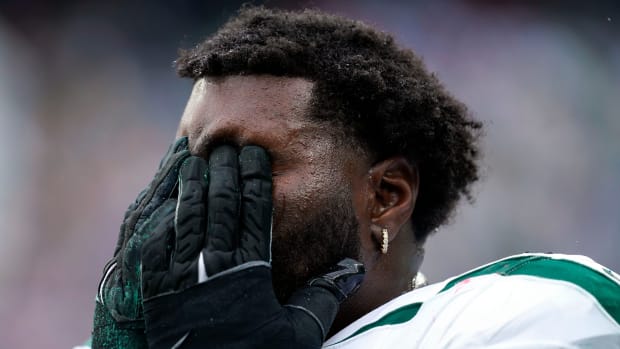 Jets' LT Mekhi Becton